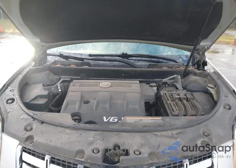 2015 Cadillac Srx Standard z USA, uszkodzony, nr VIN 3GYFNAE3XFS571849